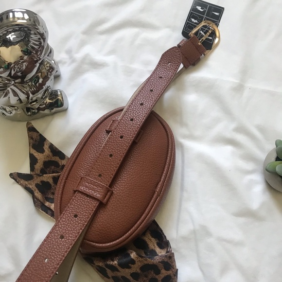 🔥Steve Madden Belt Bag with Hair Scarf - Picture 3 of 7